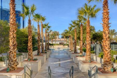 Mgm Signature-15-717 F1 Track & Strip View Balcony Las Vegas Exterior foto