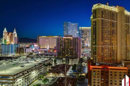 Mgm Signature-15-717 F1 Track & Strip View Balcony Las Vegas Exterior foto